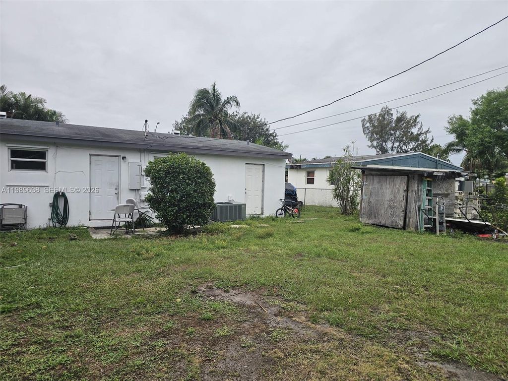 Photo of 569 Tallulah Rd, Palm Beach, FL 33462 (MLS # A11989638)