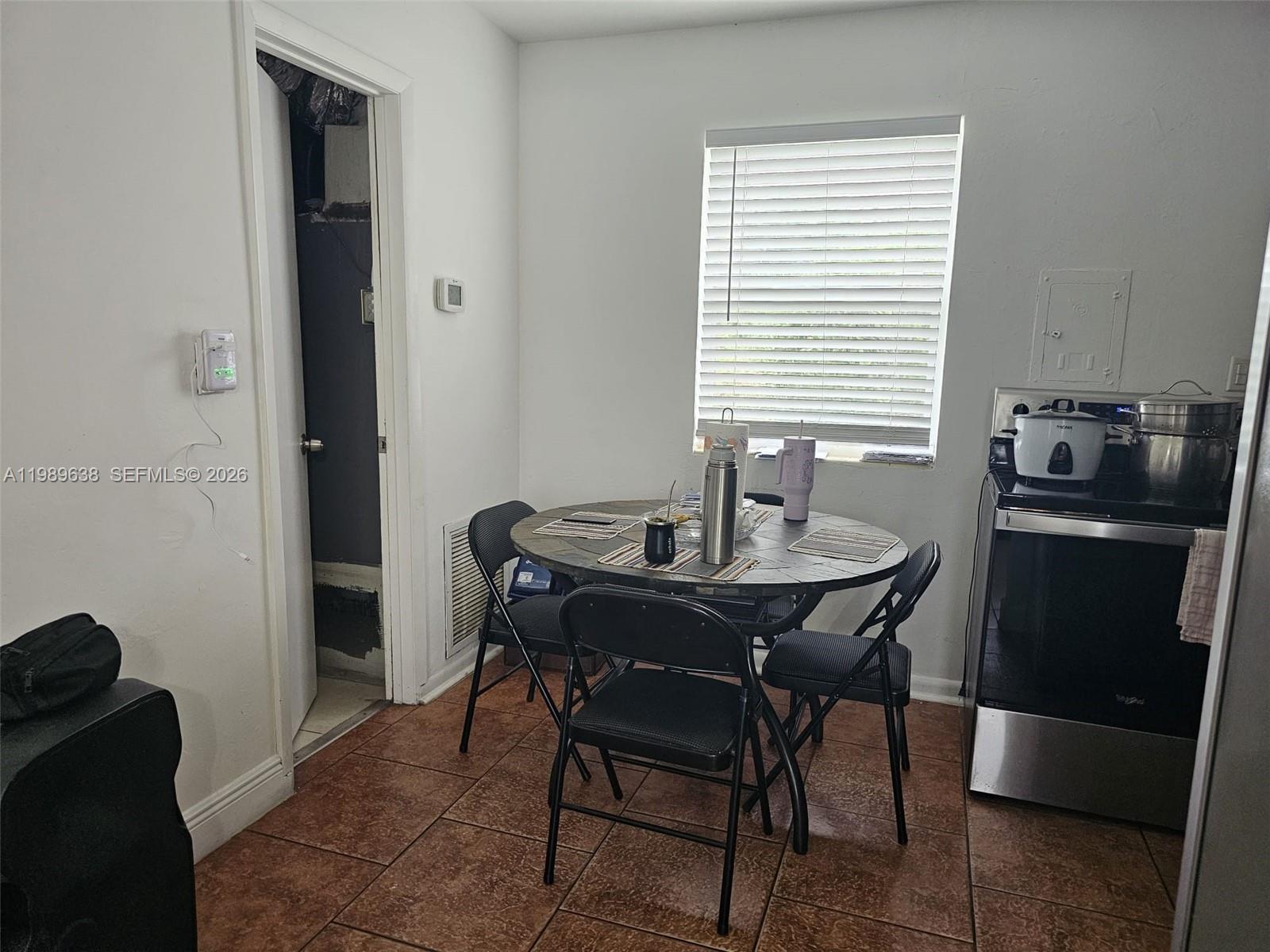 SEMINOLE MANOR 2 - Residential