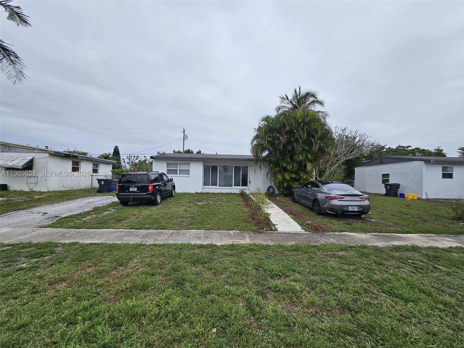 SEMINOLE MANOR 2 - Residential