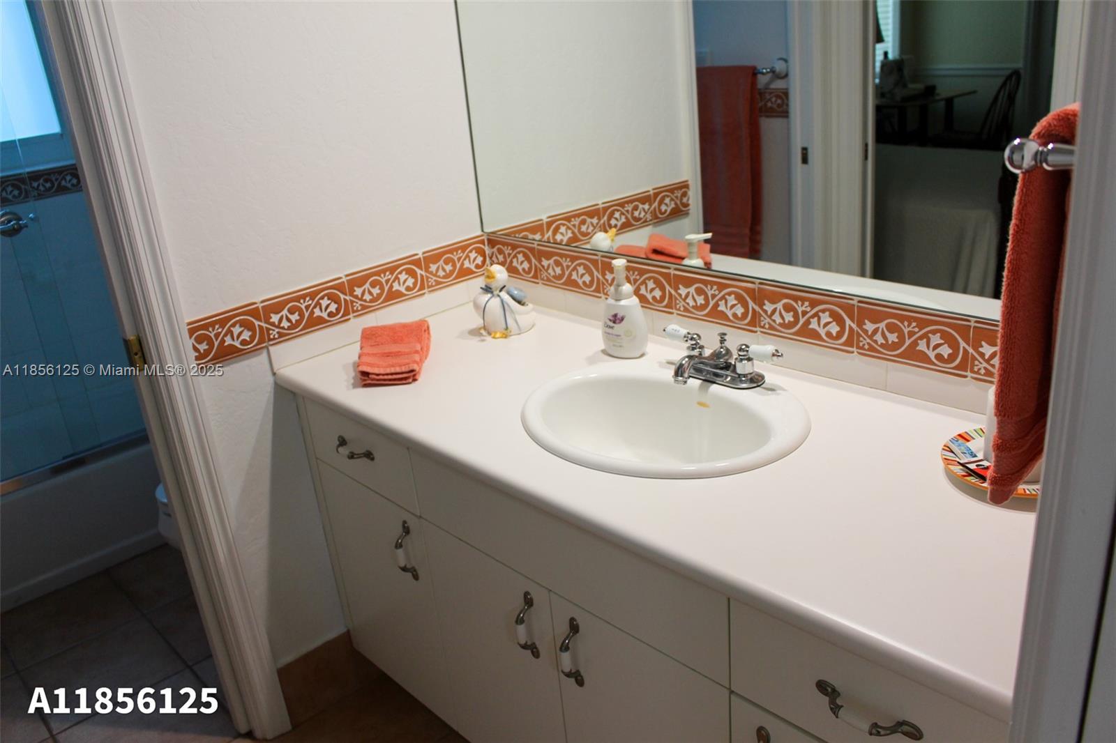 LYCHEE NUT GROVE - Residential