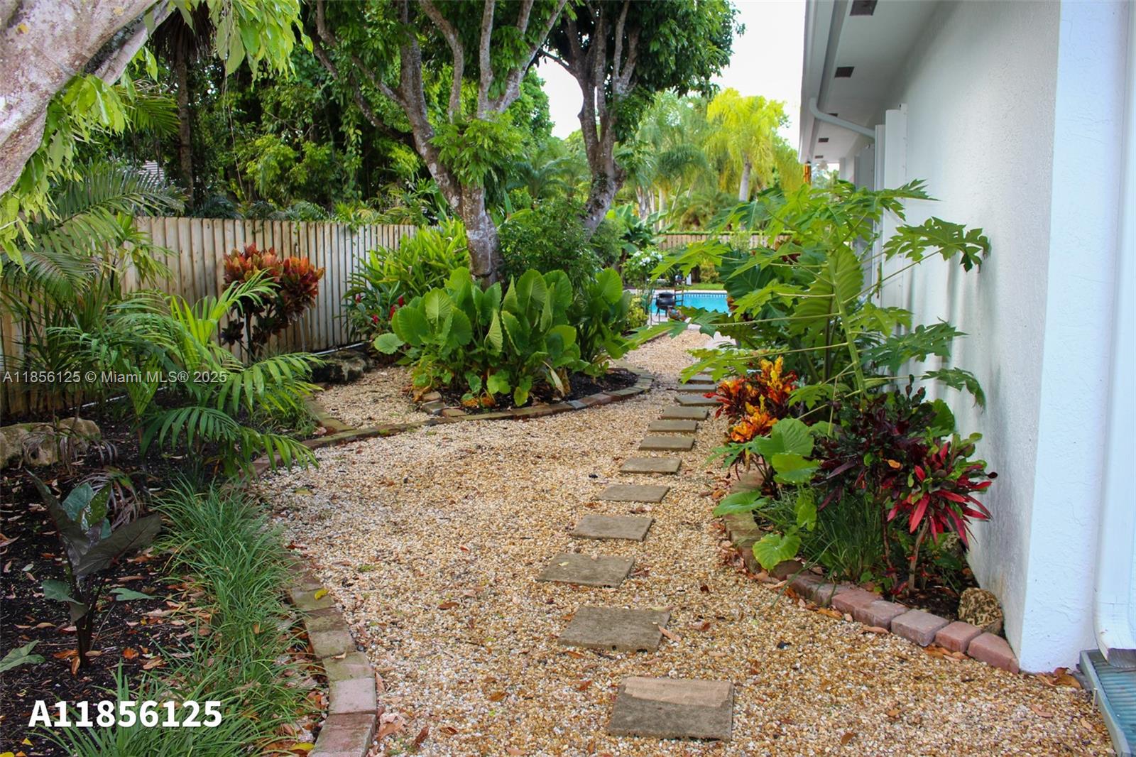 LYCHEE NUT GROVE - Residential