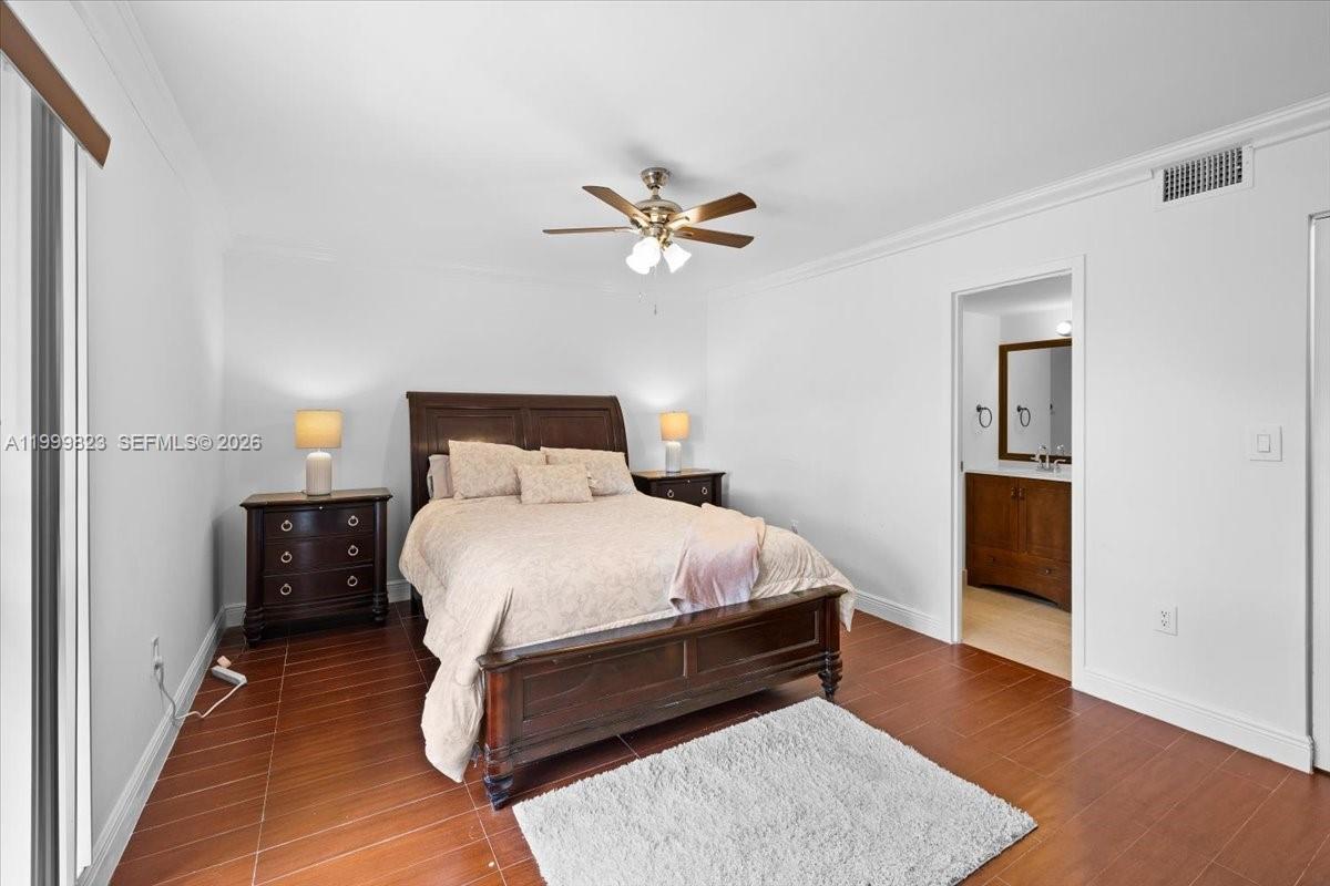 SANDS POINT CONDOMINIUM I - Residential