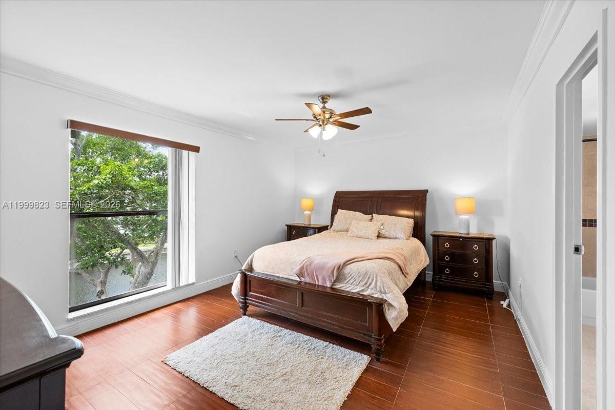 SANDS POINT CONDOMINIUM I - Residential