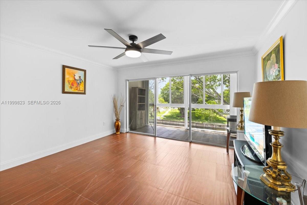 SANDS POINT CONDOMINIUM I - Residential