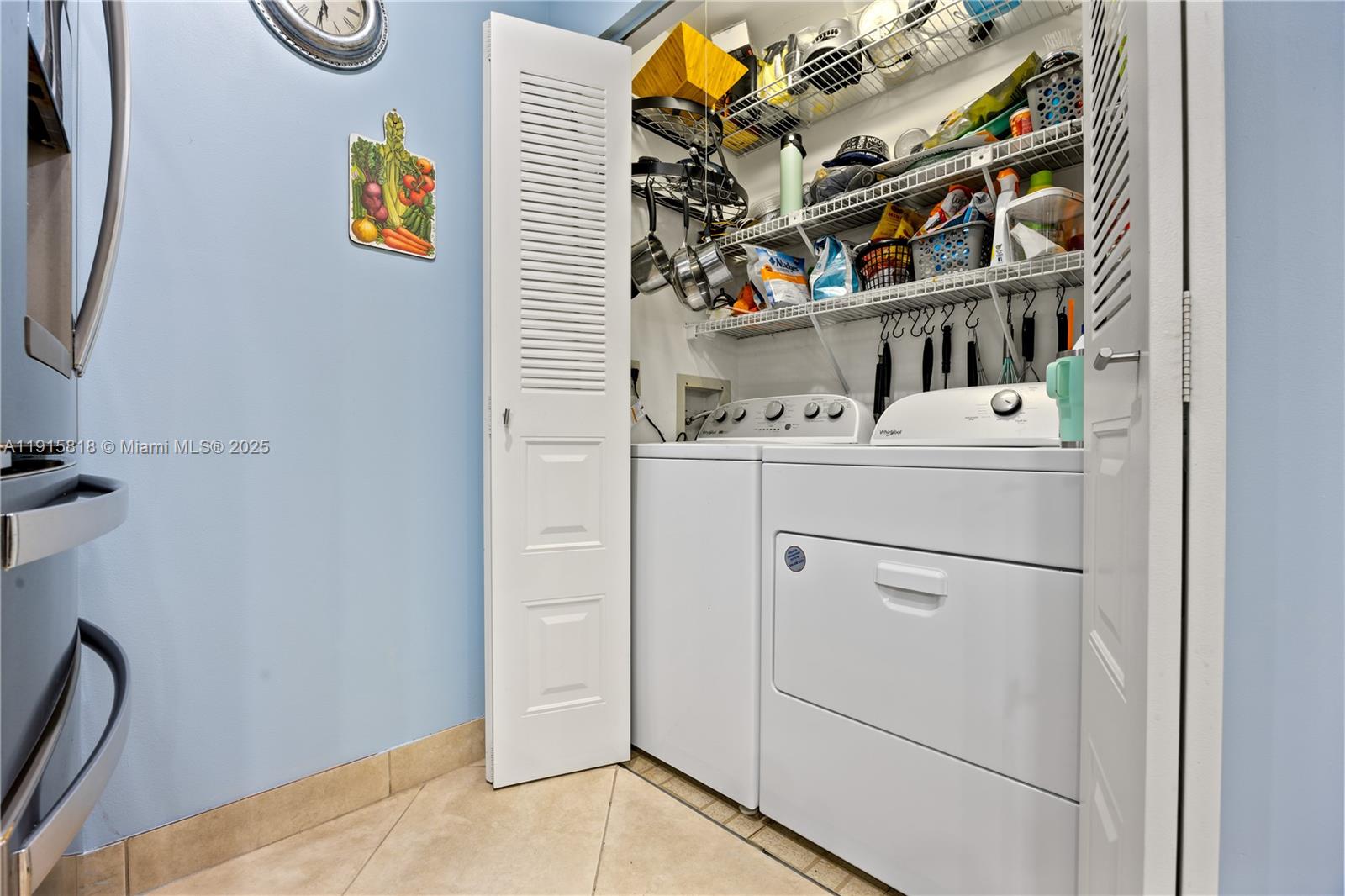 DELRAY VILLAS 3 - Residential