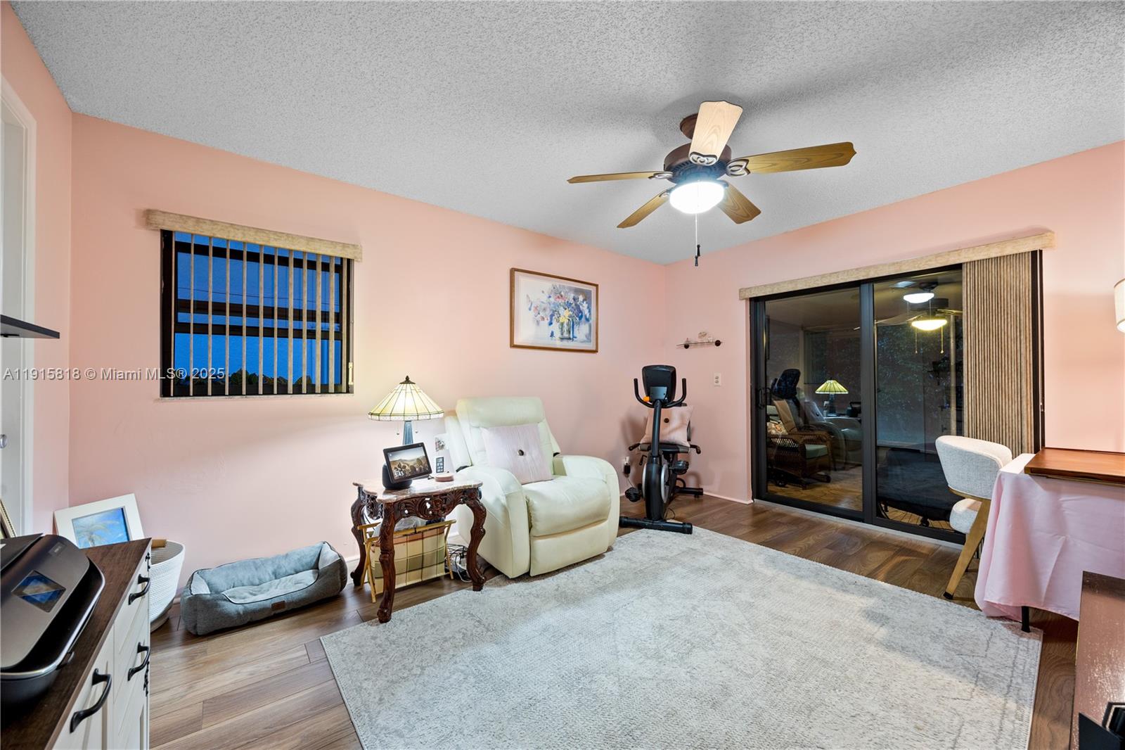 DELRAY VILLAS 3 - Residential