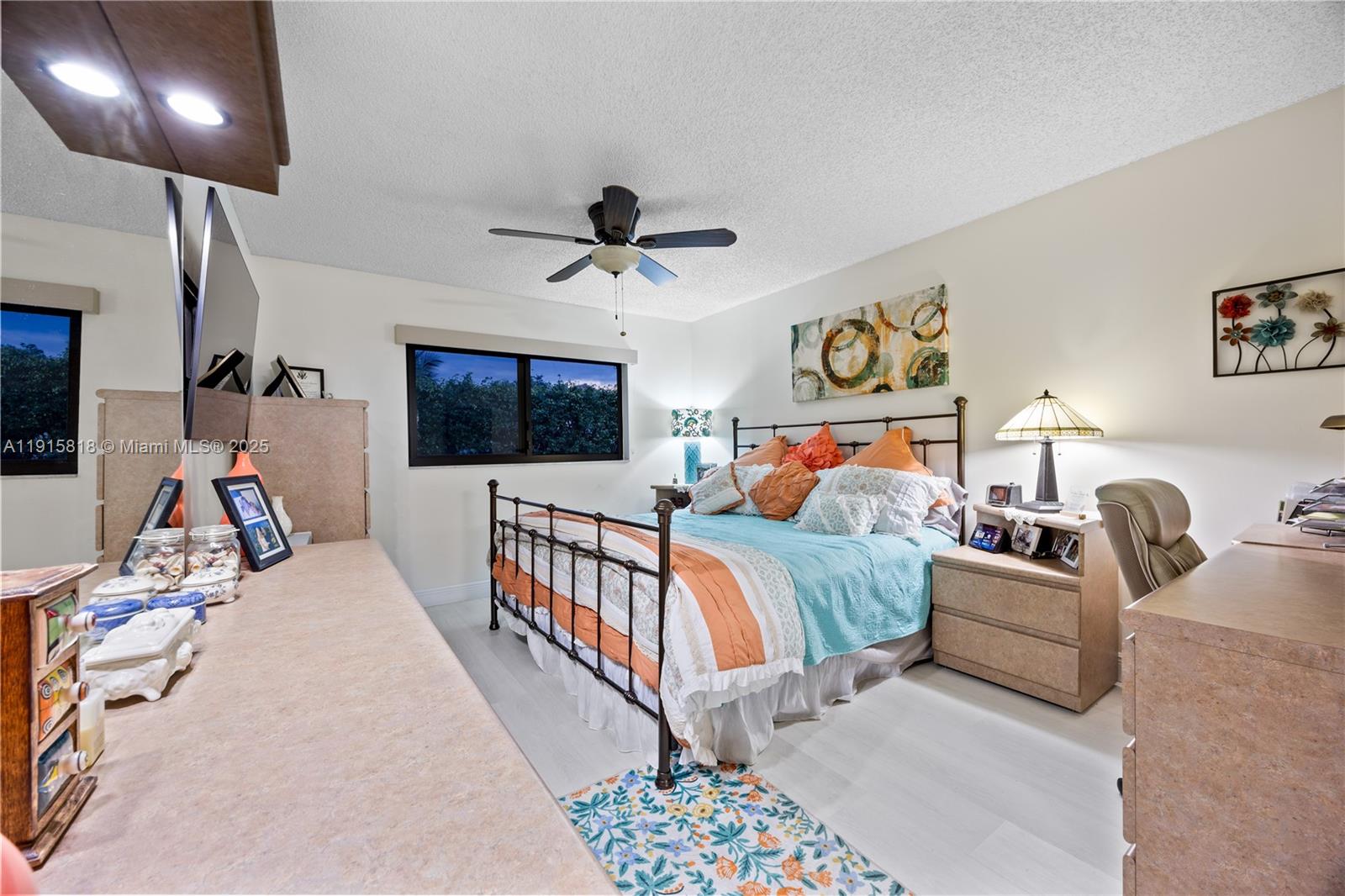 DELRAY VILLAS 3 - Residential