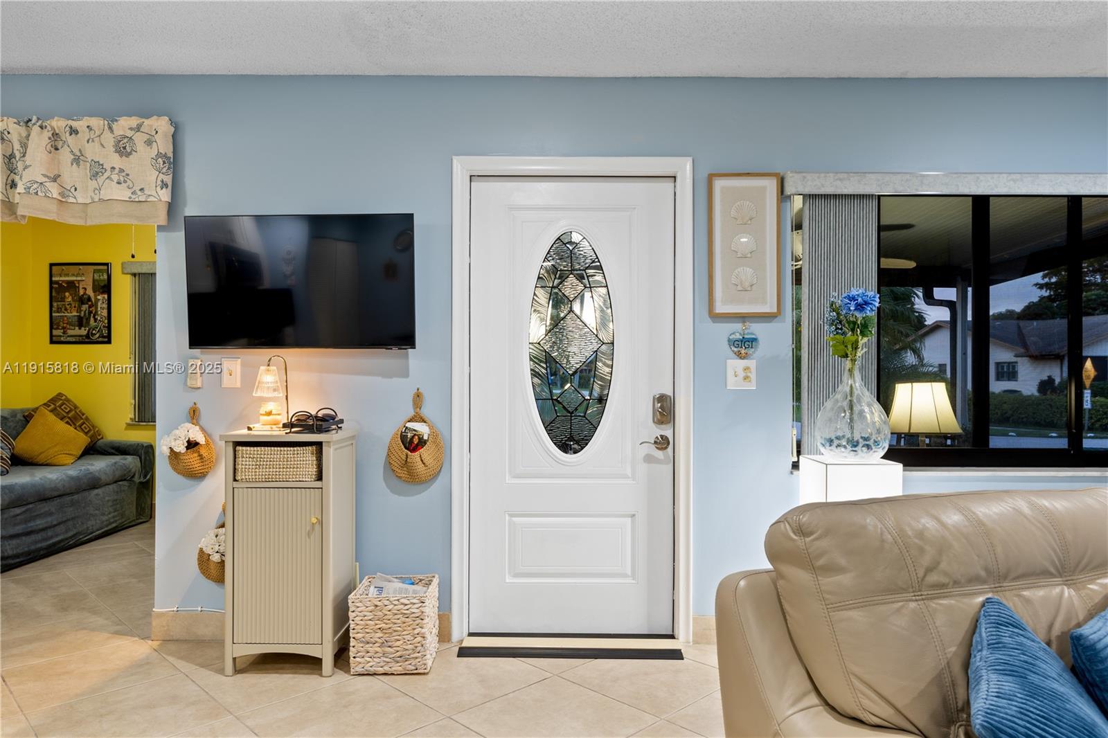 DELRAY VILLAS 3 - Residential