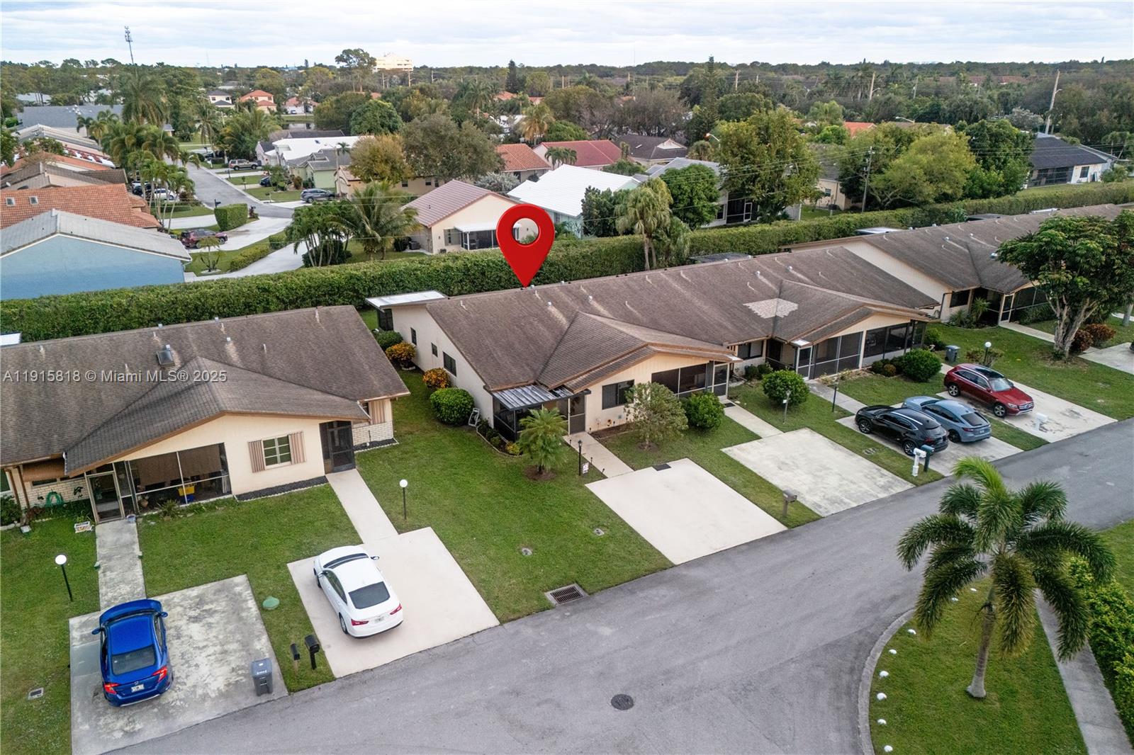 DELRAY VILLAS 3 - Residential