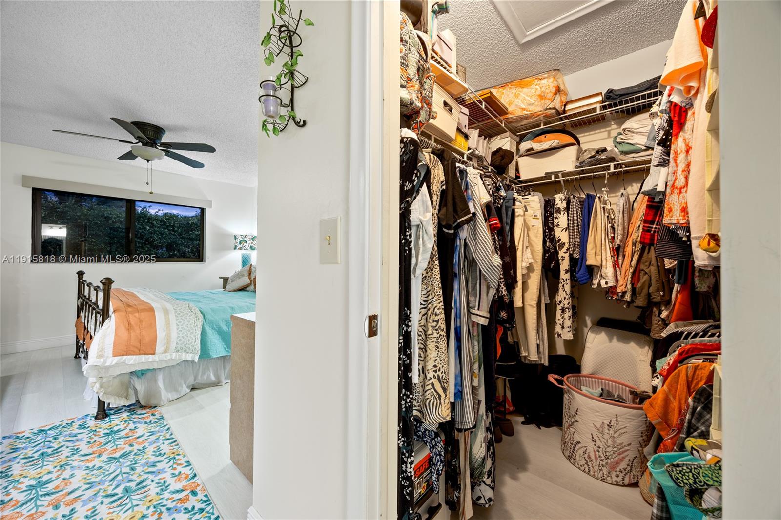 DELRAY VILLAS 3 - Residential