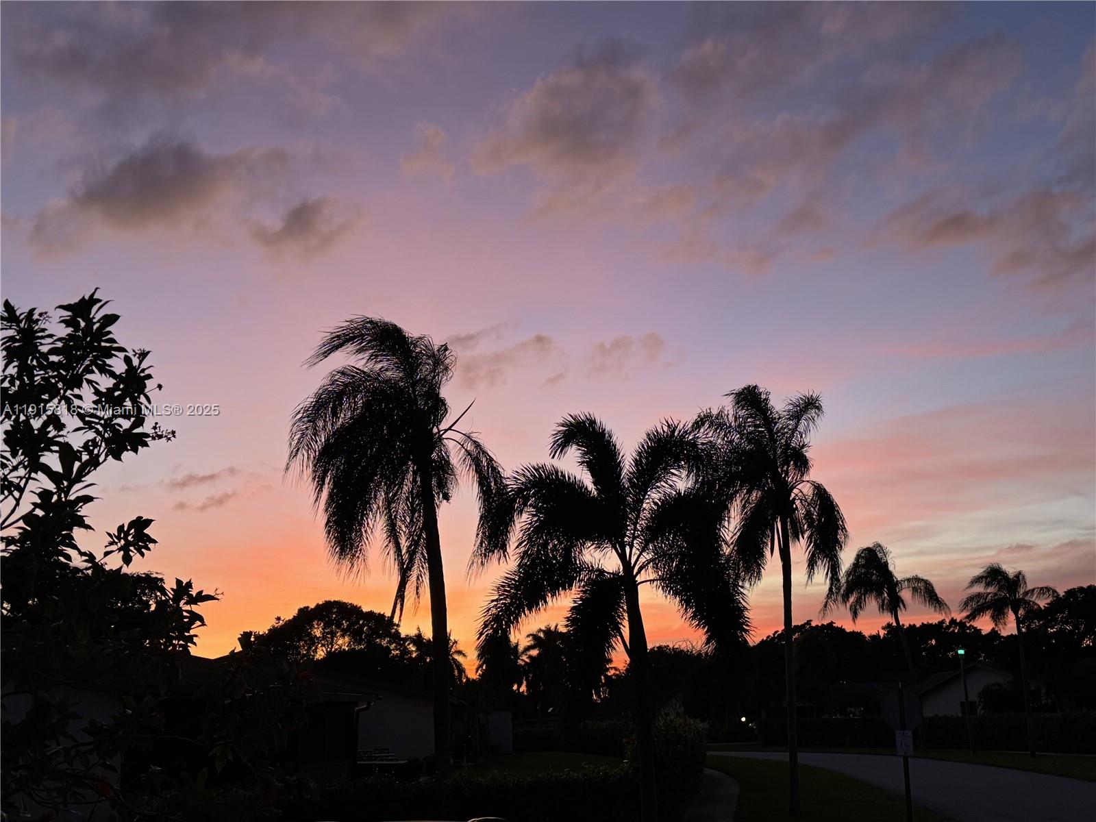 DELRAY VILLAS 3 - Residential