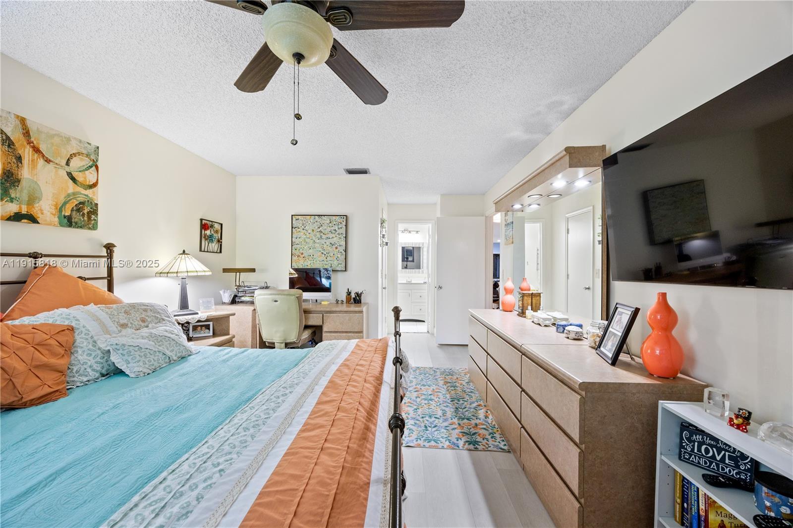 DELRAY VILLAS 3 - Residential