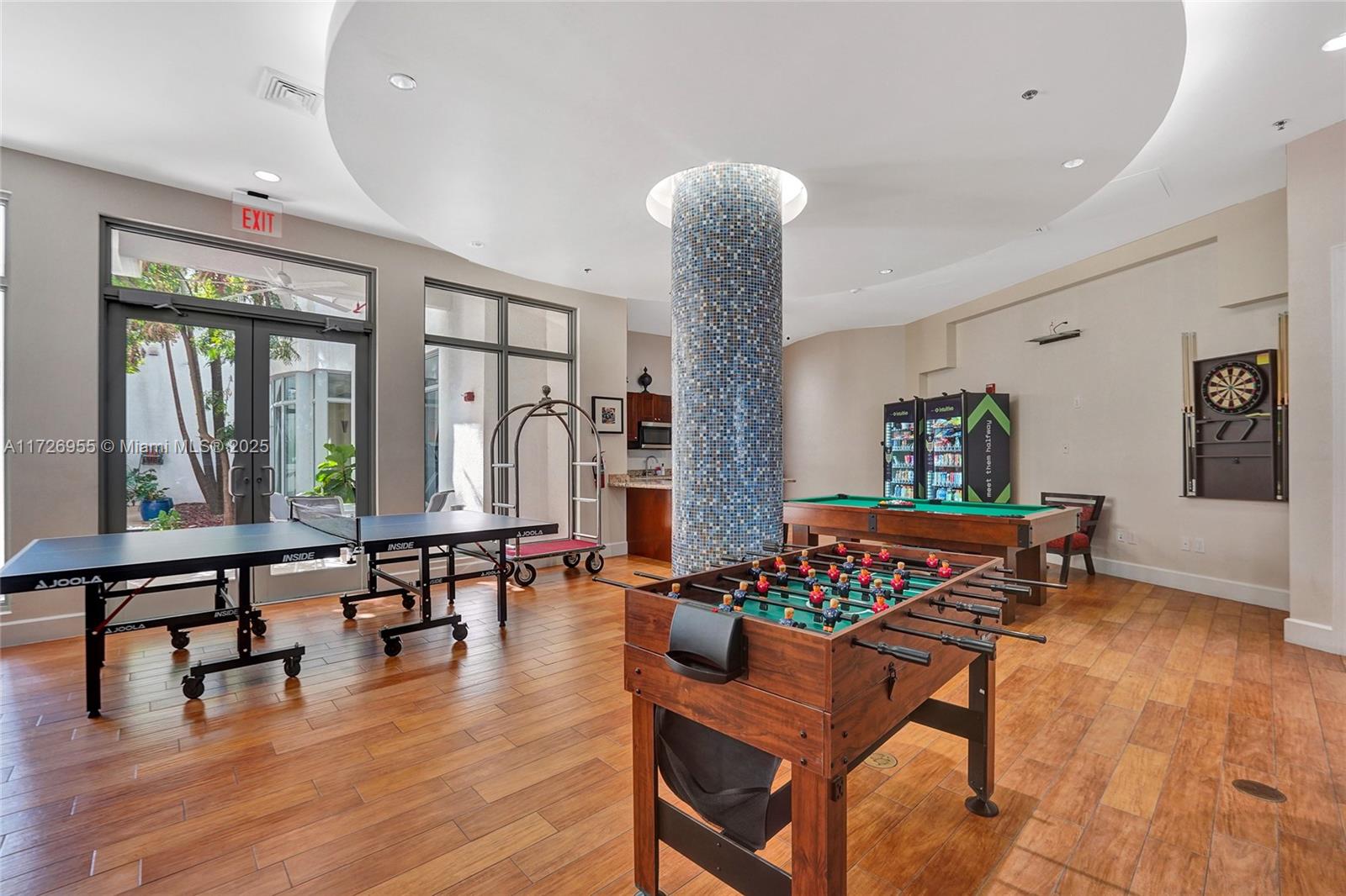 RADIUS CONDO - Residential