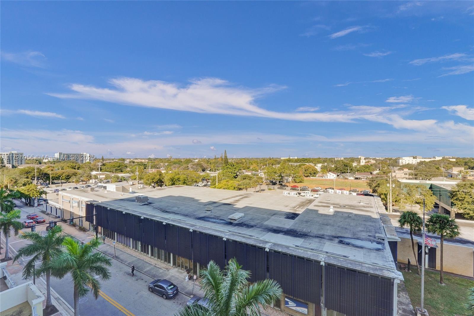 RADIUS CONDO - Residential