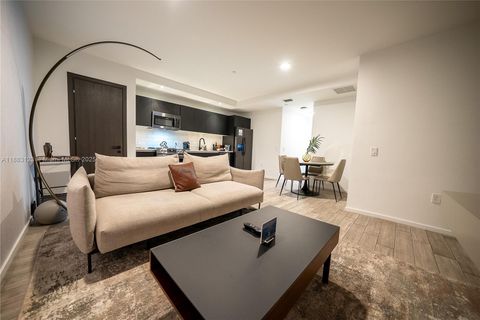 398 NE 5th St 1615 Miami FL 33132