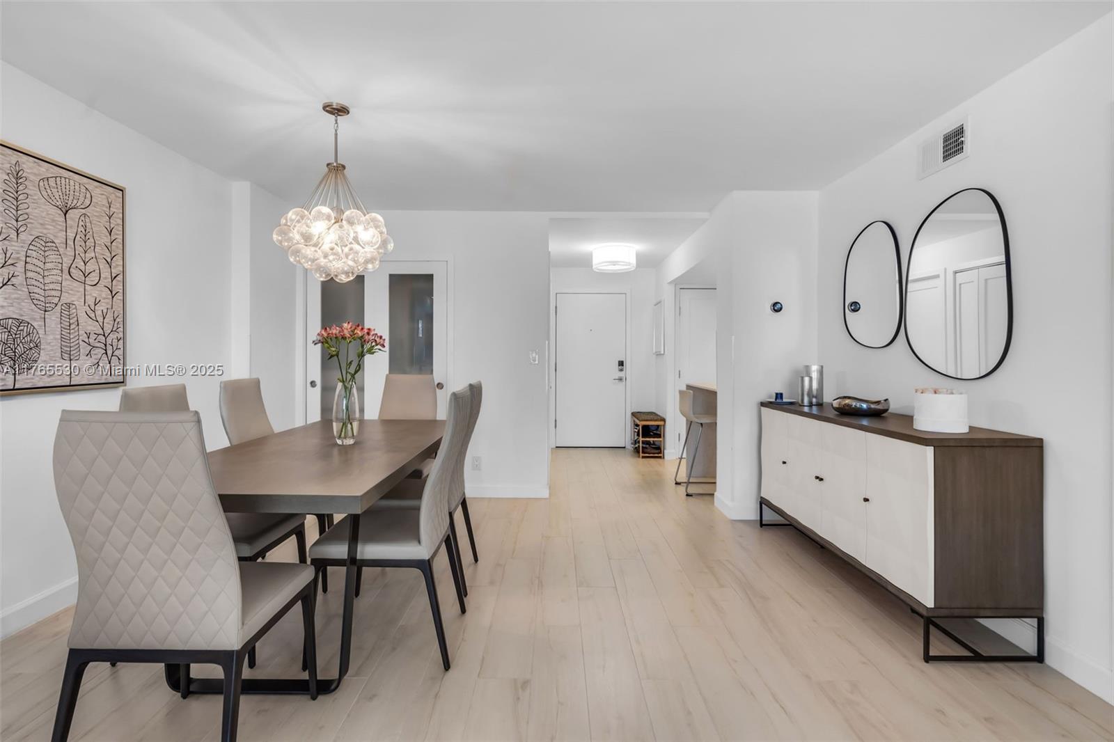 LA MER ESTATES SOUTH COND - Residential