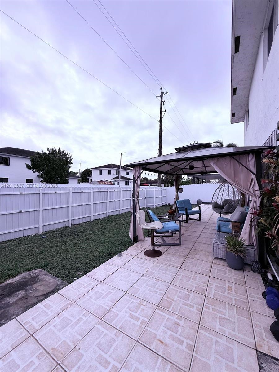 GREENWOOD VILLAS - Residential