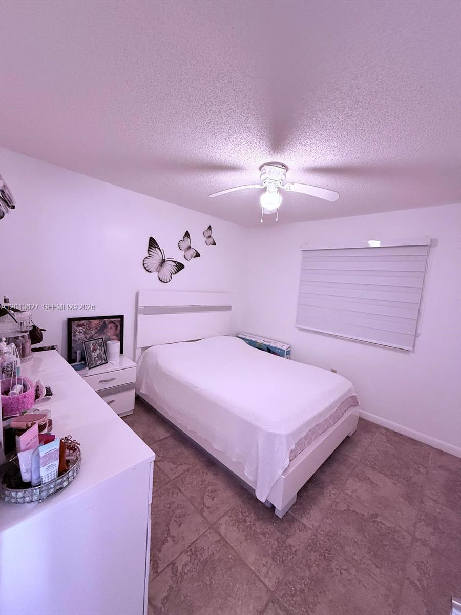 GREENWOOD VILLAS - Residential