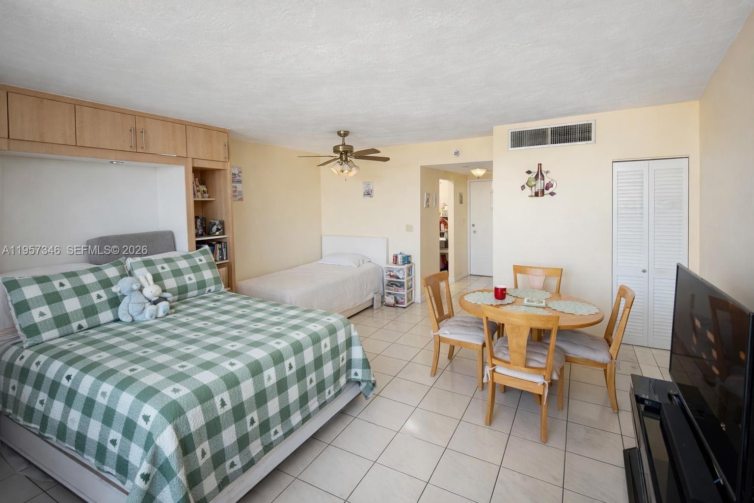 TRITON TOWER CONDO - Residential