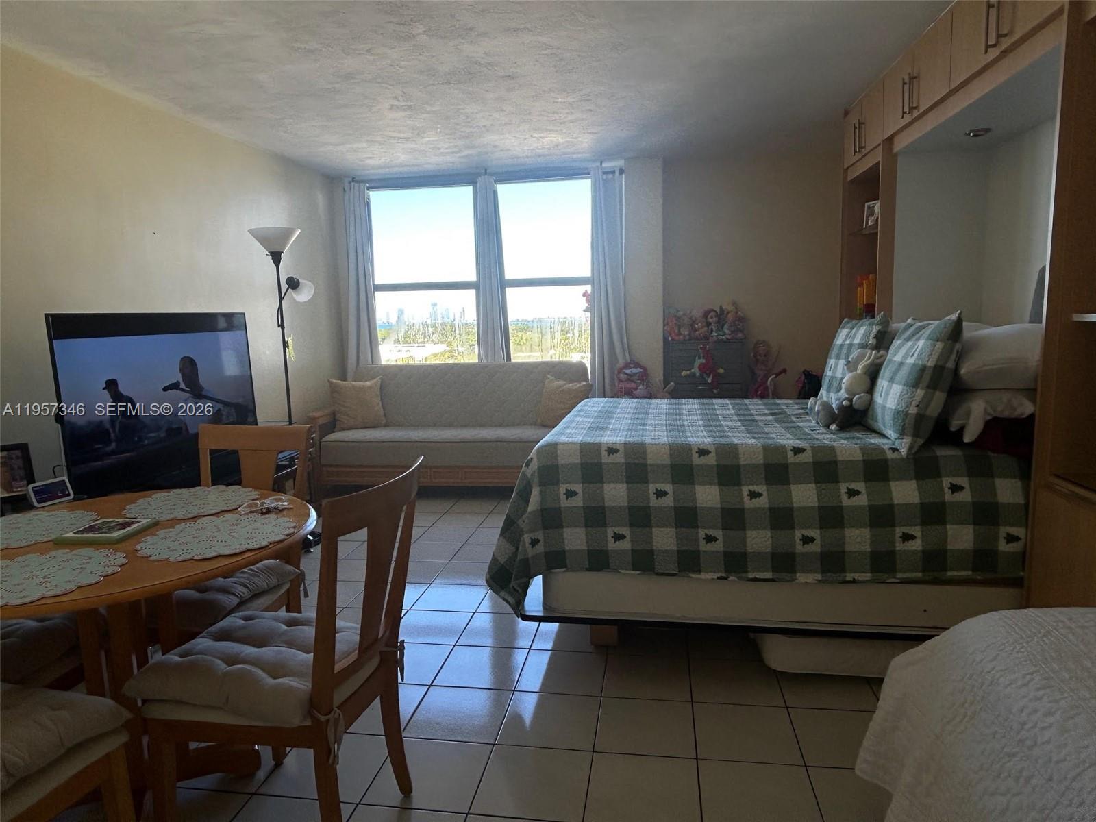 TRITON TOWER CONDO - Residential