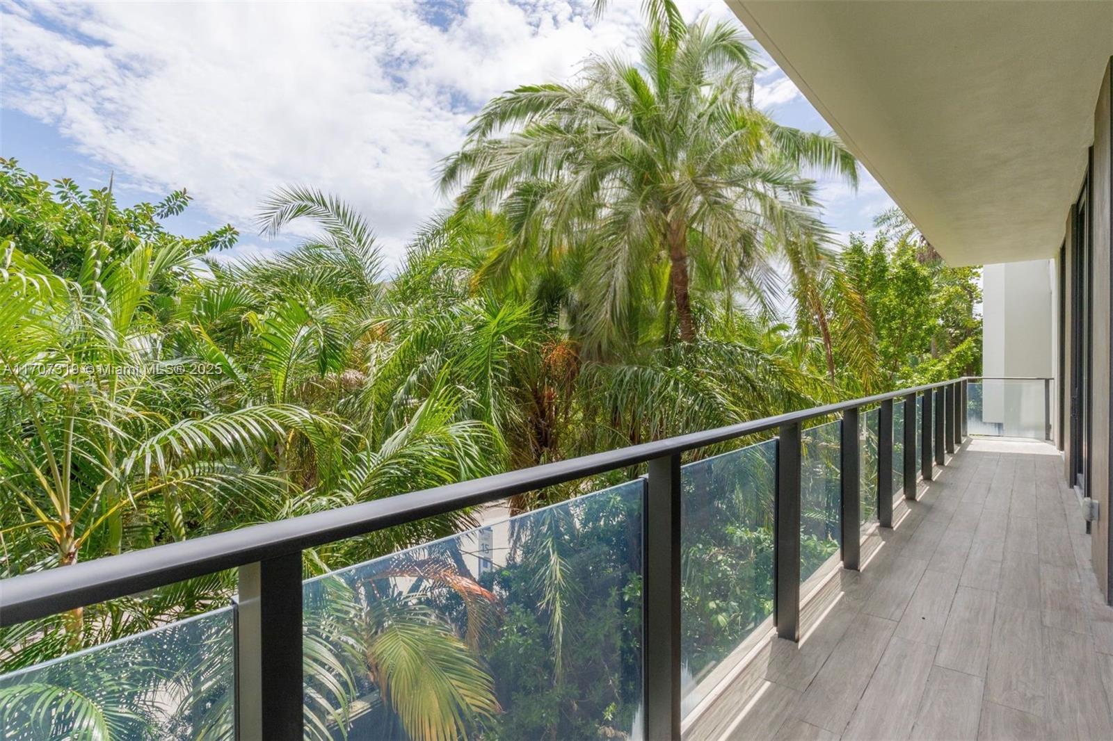 BRICKELLS FLAGLER - Residential