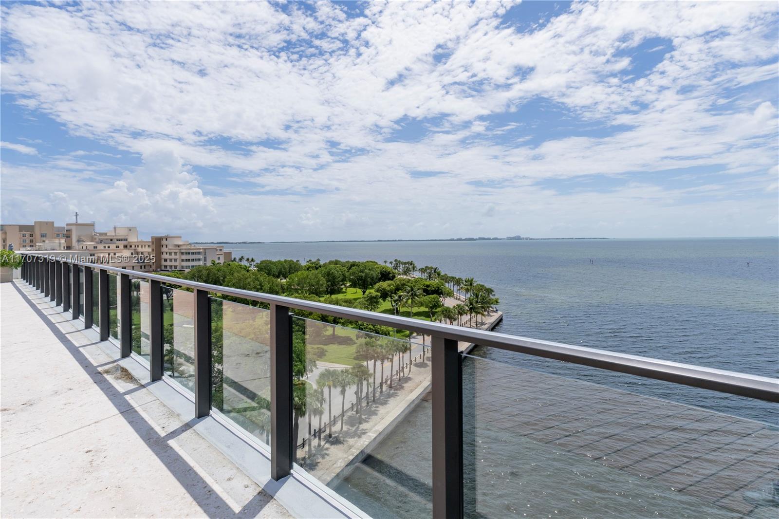 BRICKELLS FLAGLER - Residential