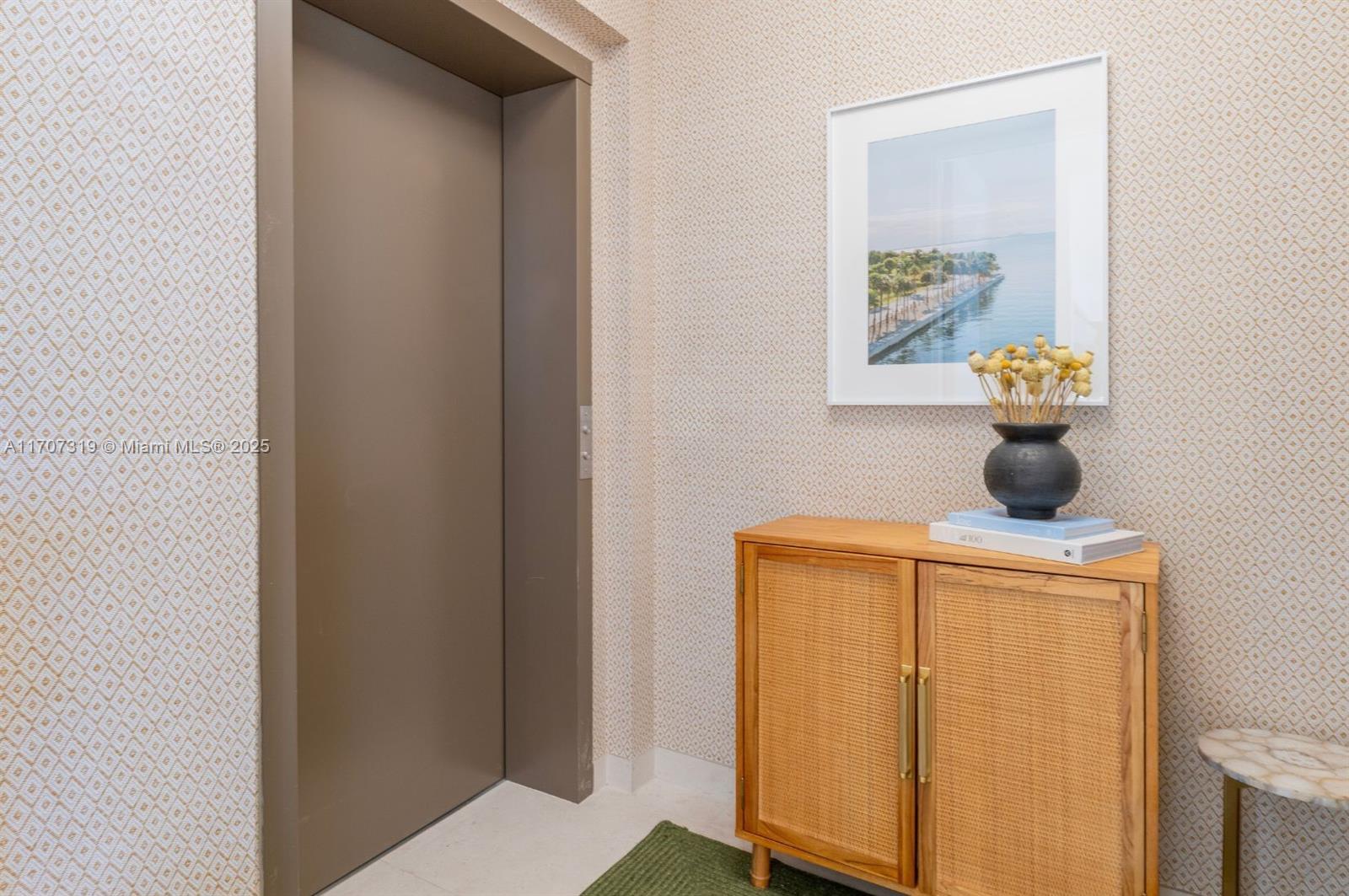 BRICKELLS FLAGLER - Residential