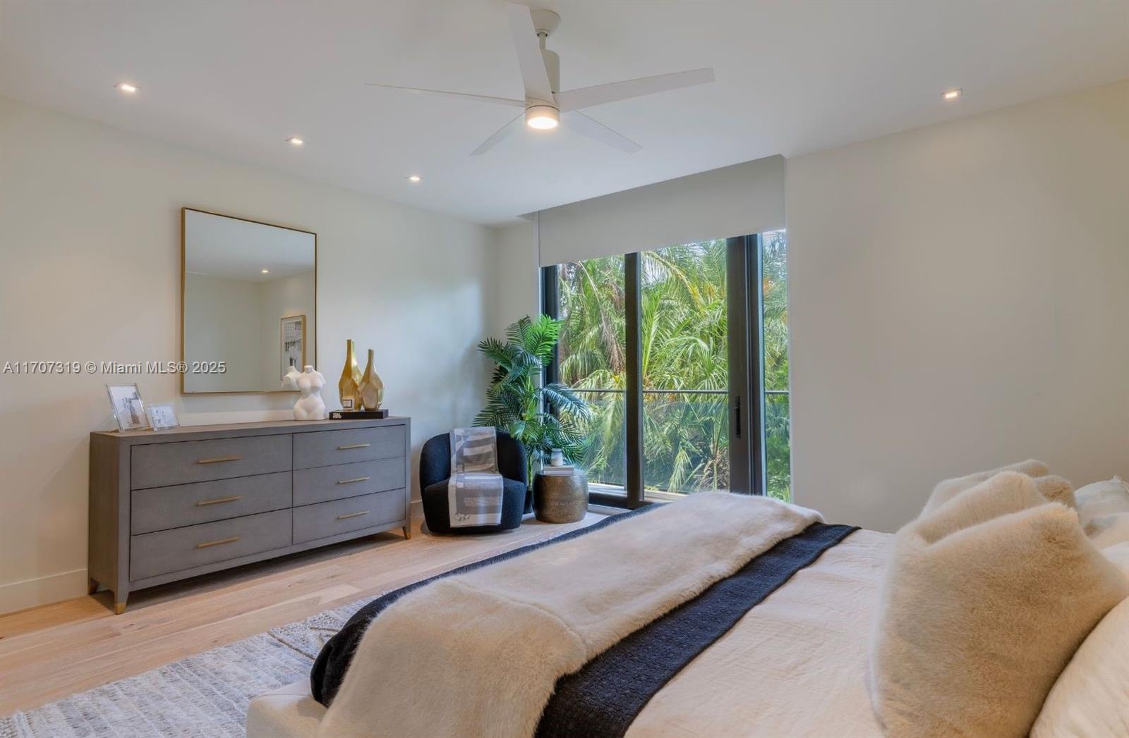 BRICKELLS FLAGLER - Residential