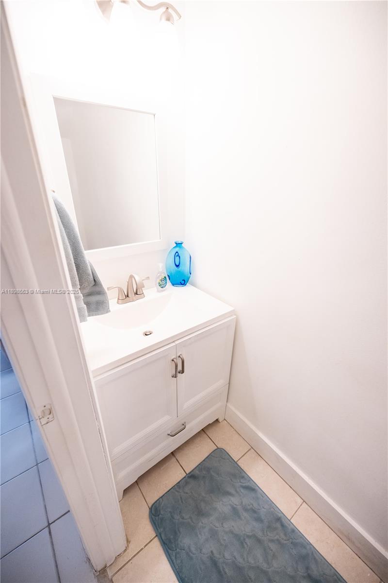 MILLER VILLAS CONDO - Residential