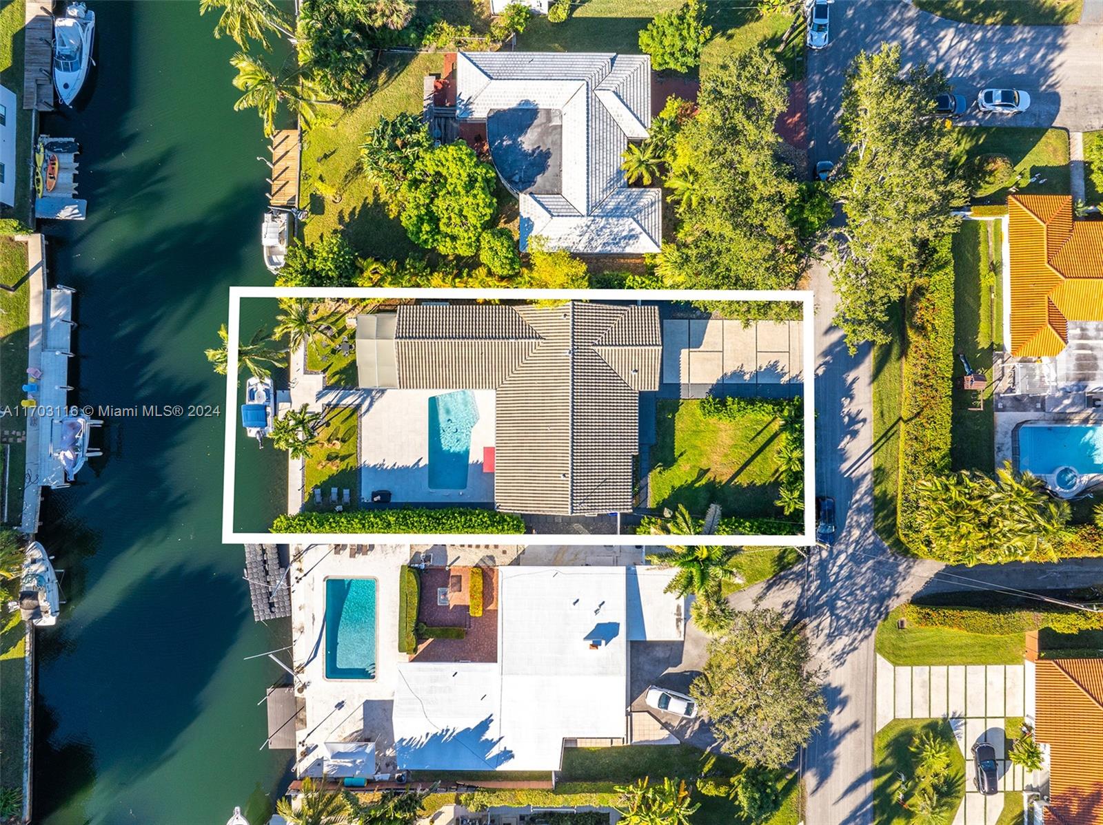Property for Sale at 1030 Ne 105th St, Miami Shores, Miami-Dade County, Florida - Bedrooms: 3 
Bathrooms: 3  - $2,595,000