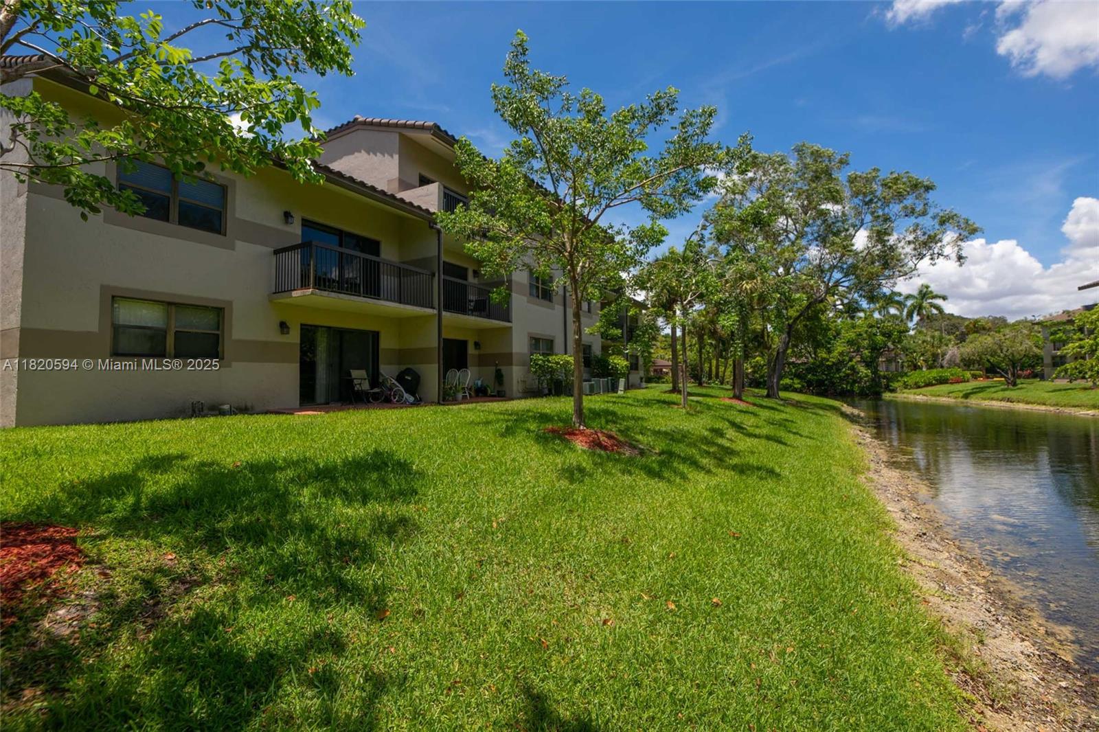 VILLAS DE VENEZIA CONDO - Residential
