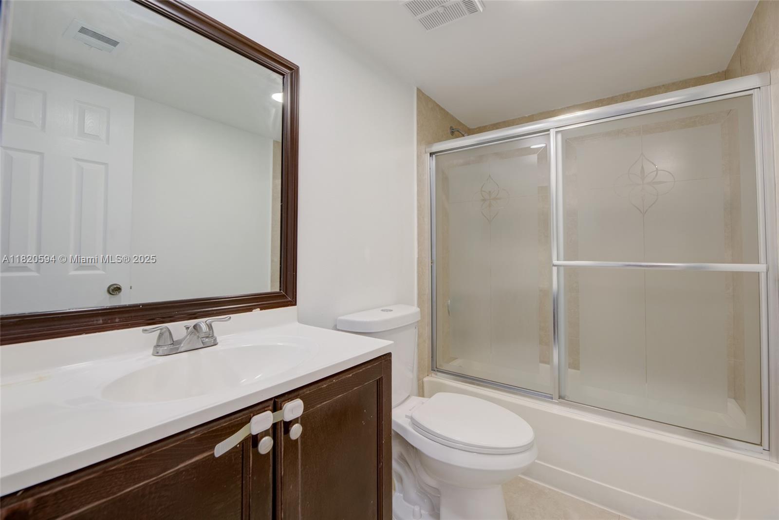 VILLAS DE VENEZIA CONDO - Residential