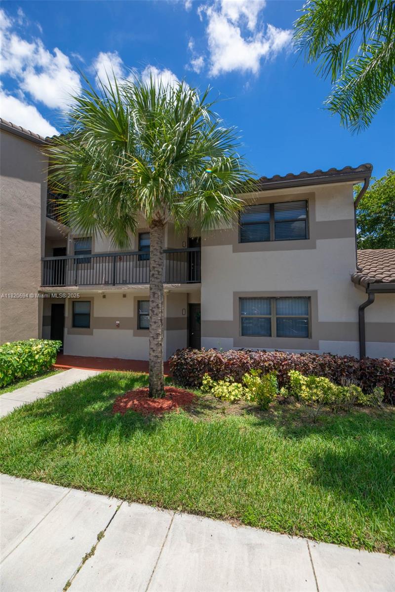 VILLAS DE VENEZIA CONDO - Residential