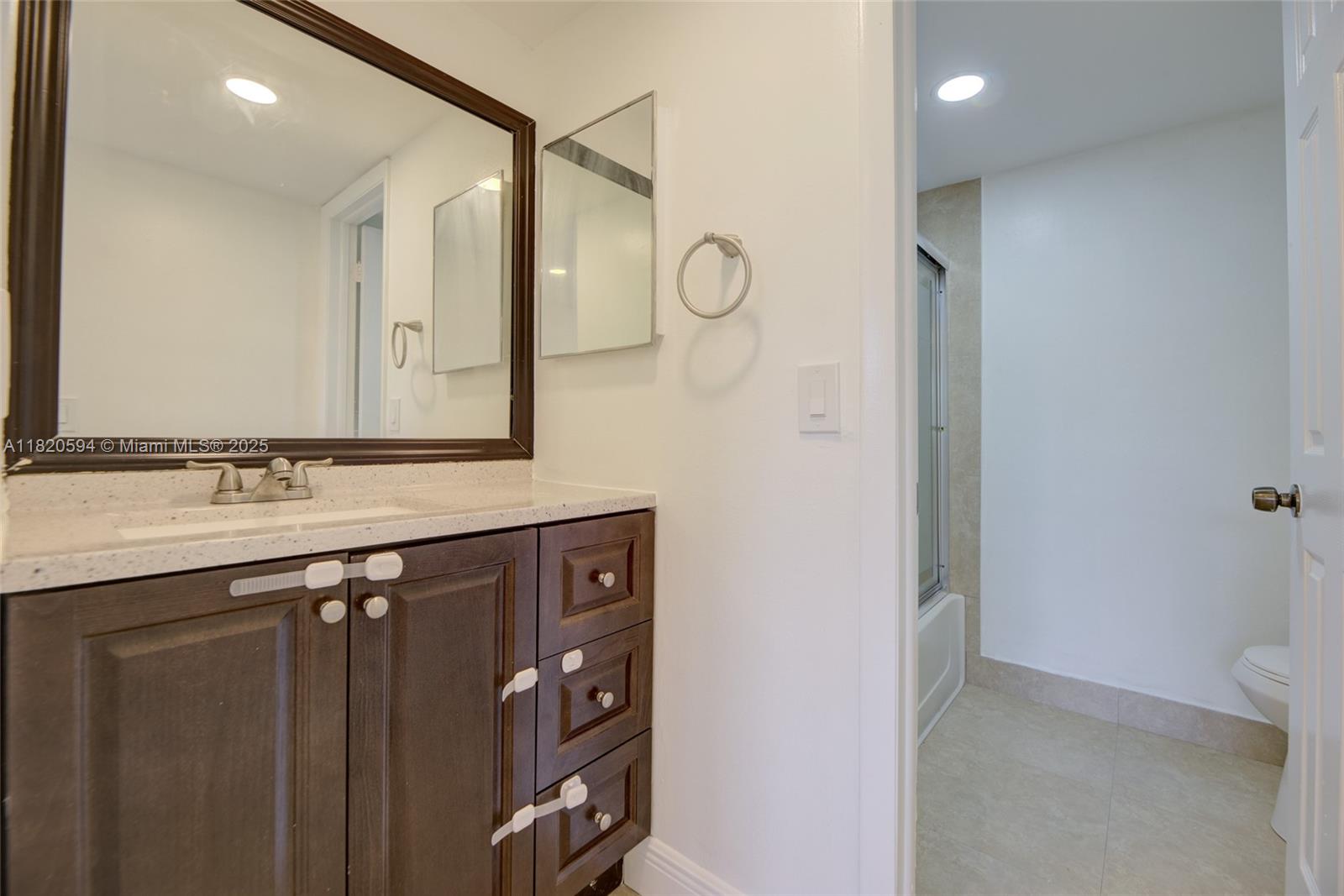 VILLAS DE VENEZIA CONDO - Residential