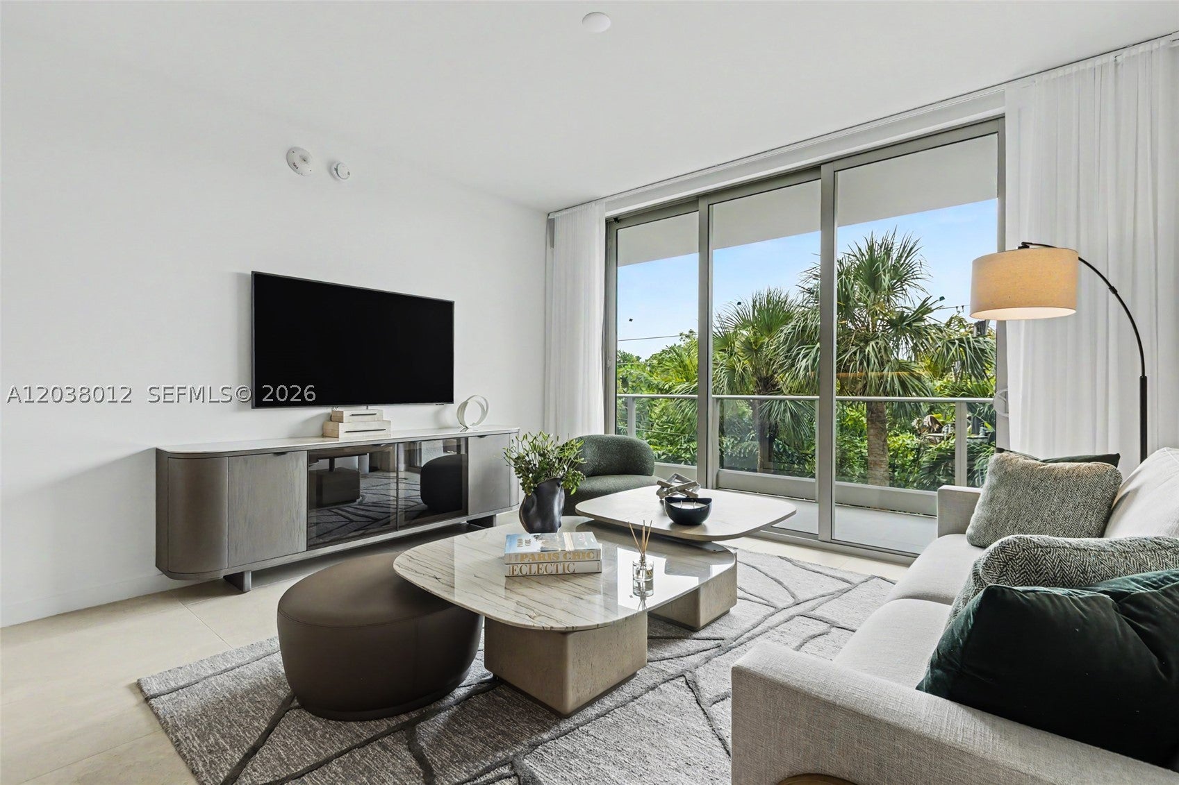 2200 Brickell Ave 219