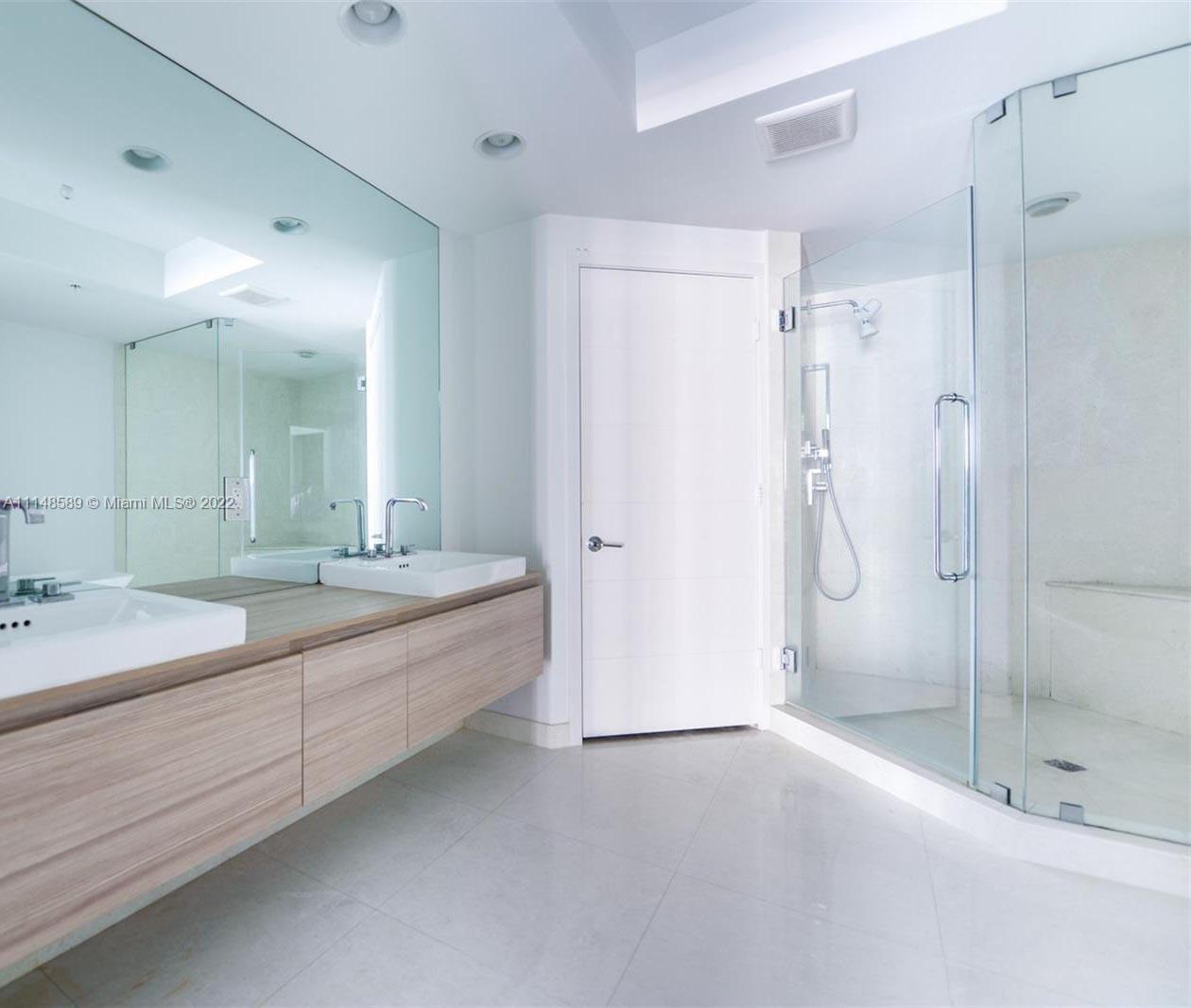 MARINA PALMS RESIDENCES S - Residential Lease