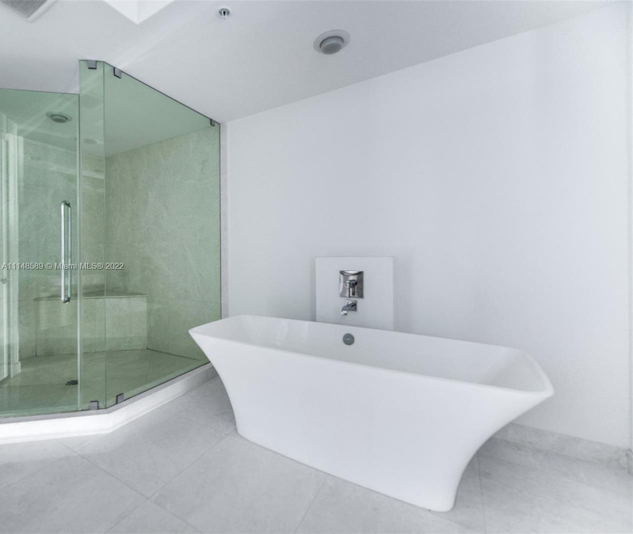 MARINA PALMS RESIDENCES S - Residential Lease