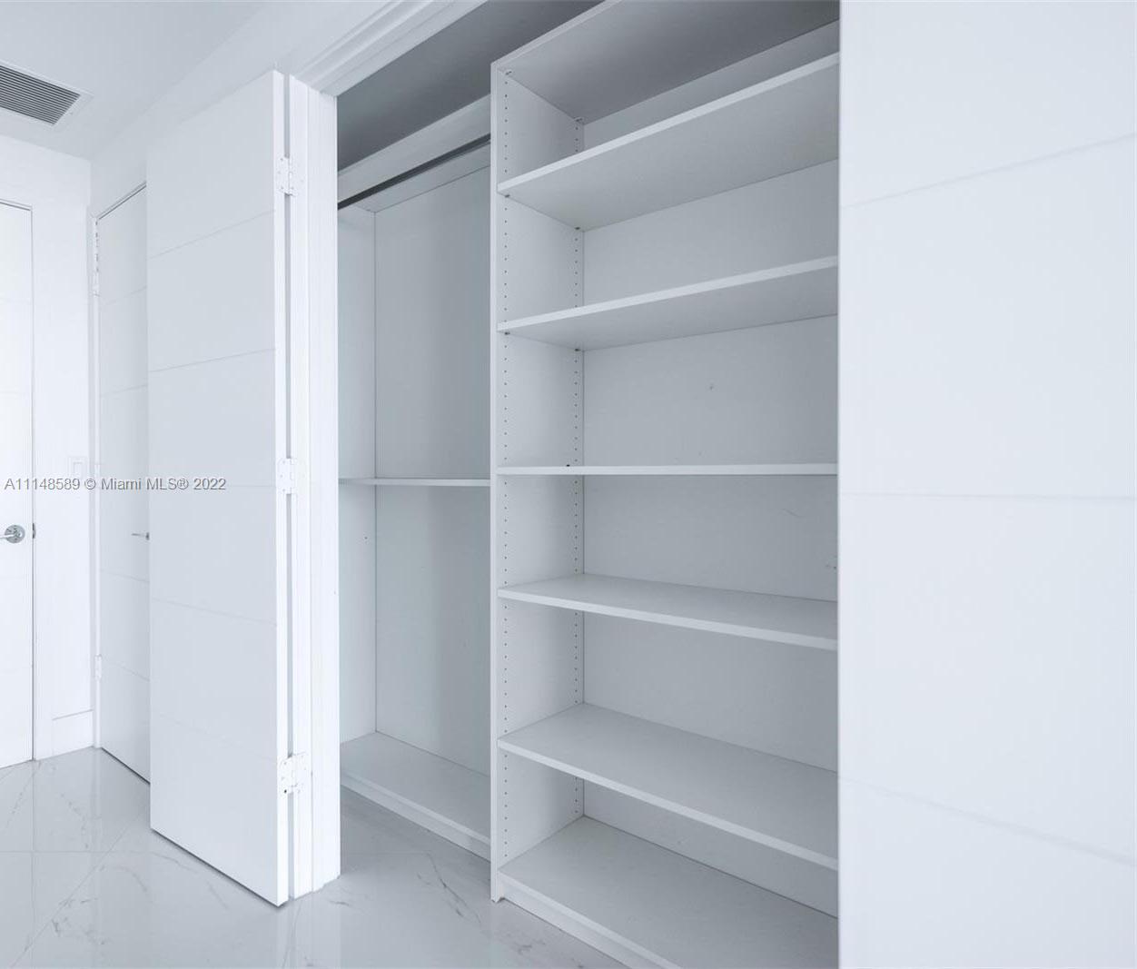 MARINA PALMS RESIDENCES S - Residential Lease