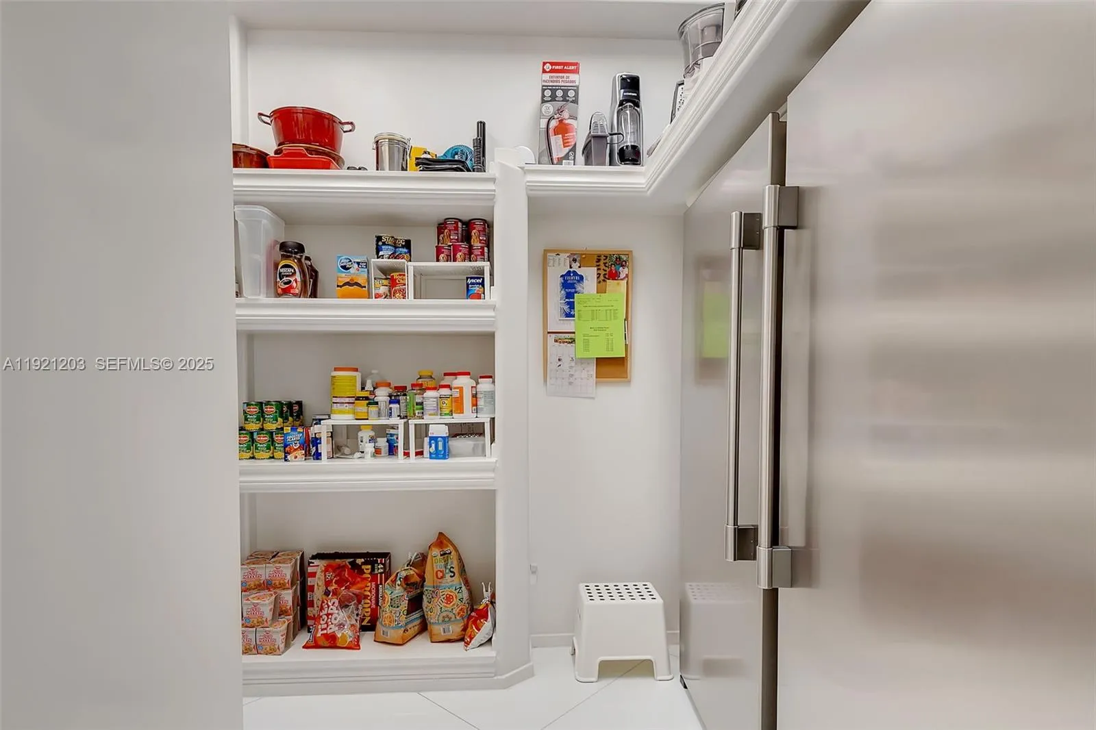 Miami, Florida 33143, United States, 9 Bedrooms Bedrooms, ,9 BathroomsBathrooms,Residential,Active,248959