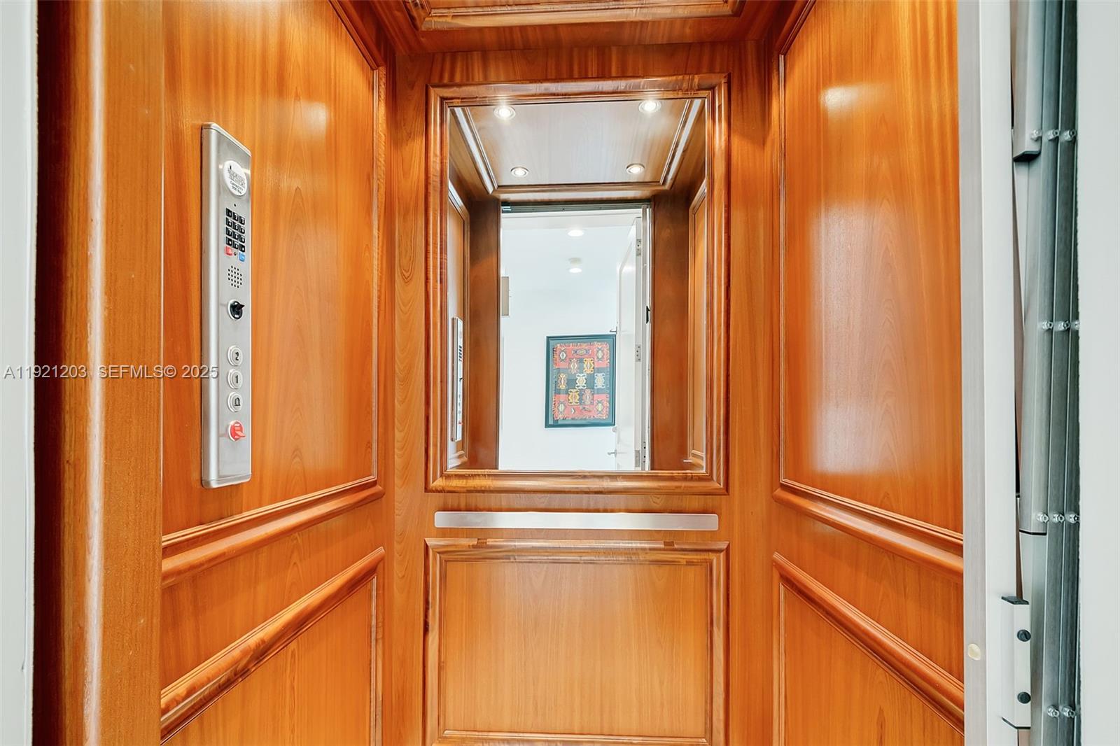 RADCLIFFE MANOR - Residential