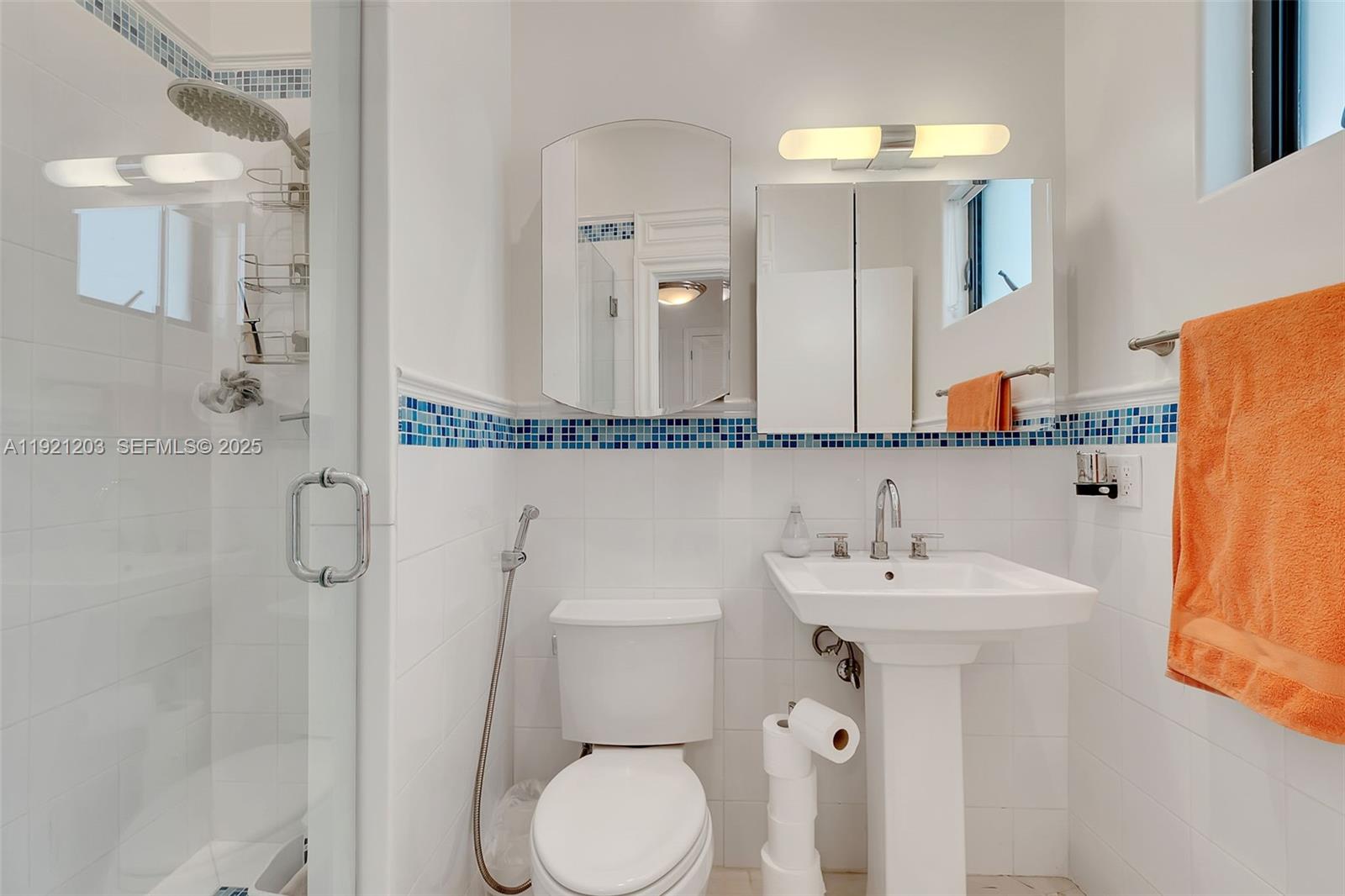 RADCLIFFE MANOR - Residential