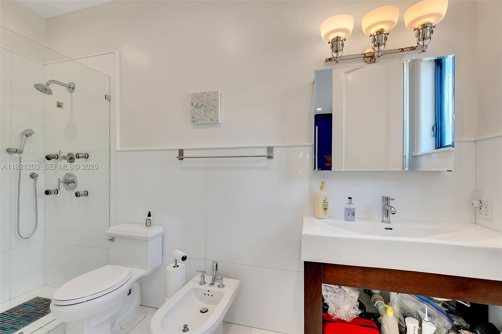 RADCLIFFE MANOR - Residential