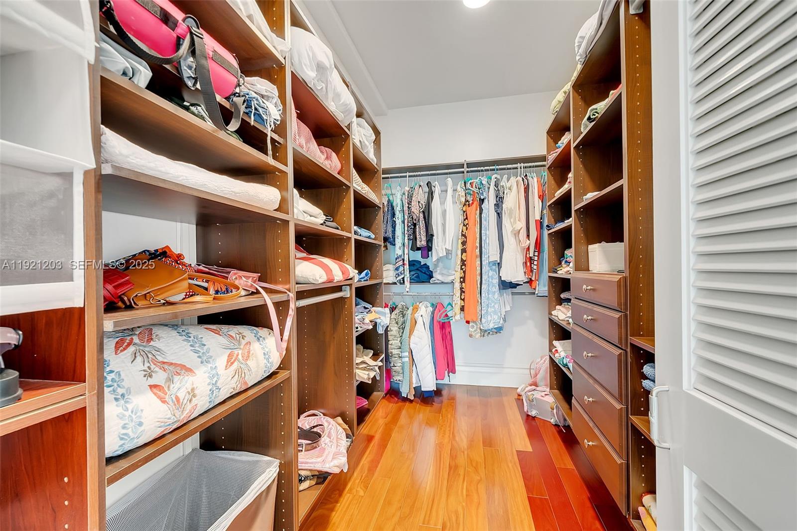 RADCLIFFE MANOR - Residential