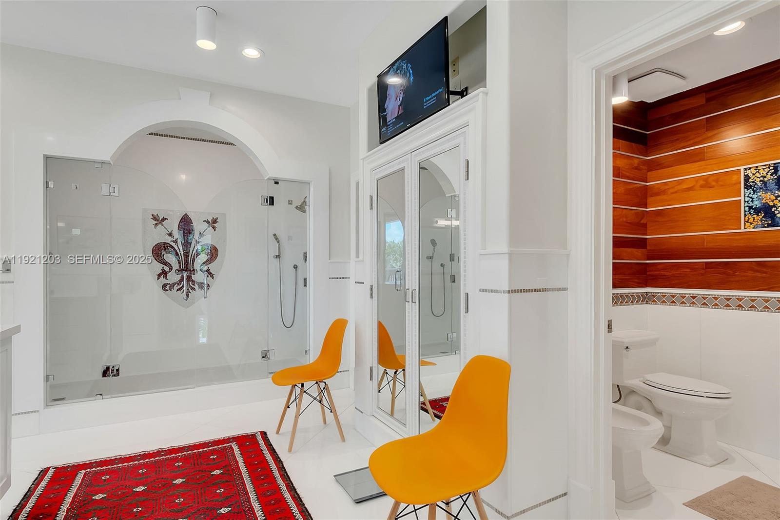 RADCLIFFE MANOR - Residential