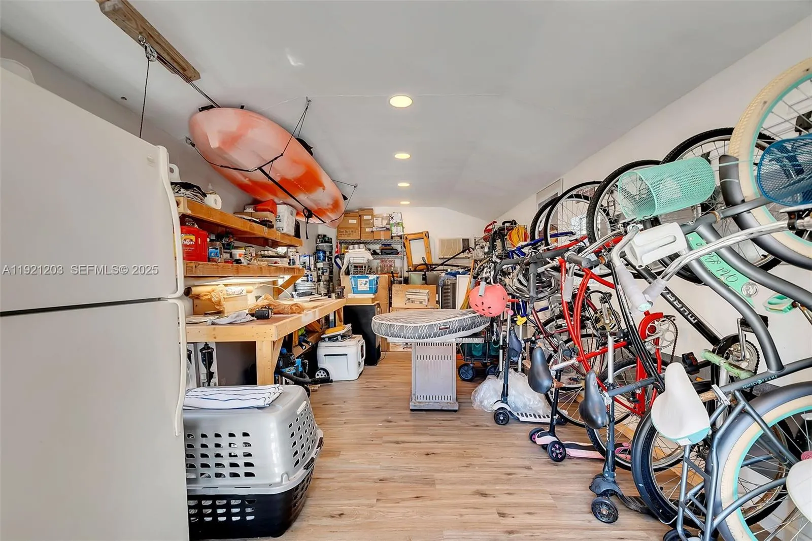 Miami, Florida 33143, United States, 9 Bedrooms Bedrooms, ,9 BathroomsBathrooms,Residential,Active,248959