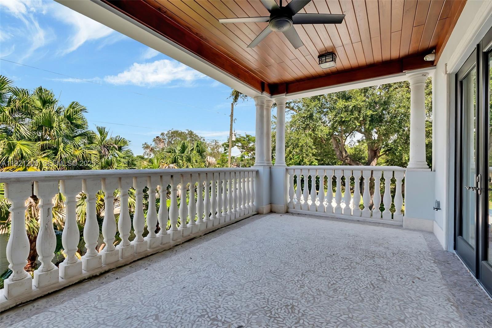 RADCLIFFE MANOR - Residential