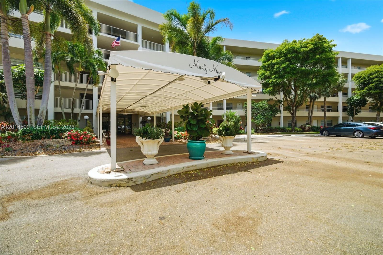 NO 99 PALM-AIRE COUNTRY C - Residential