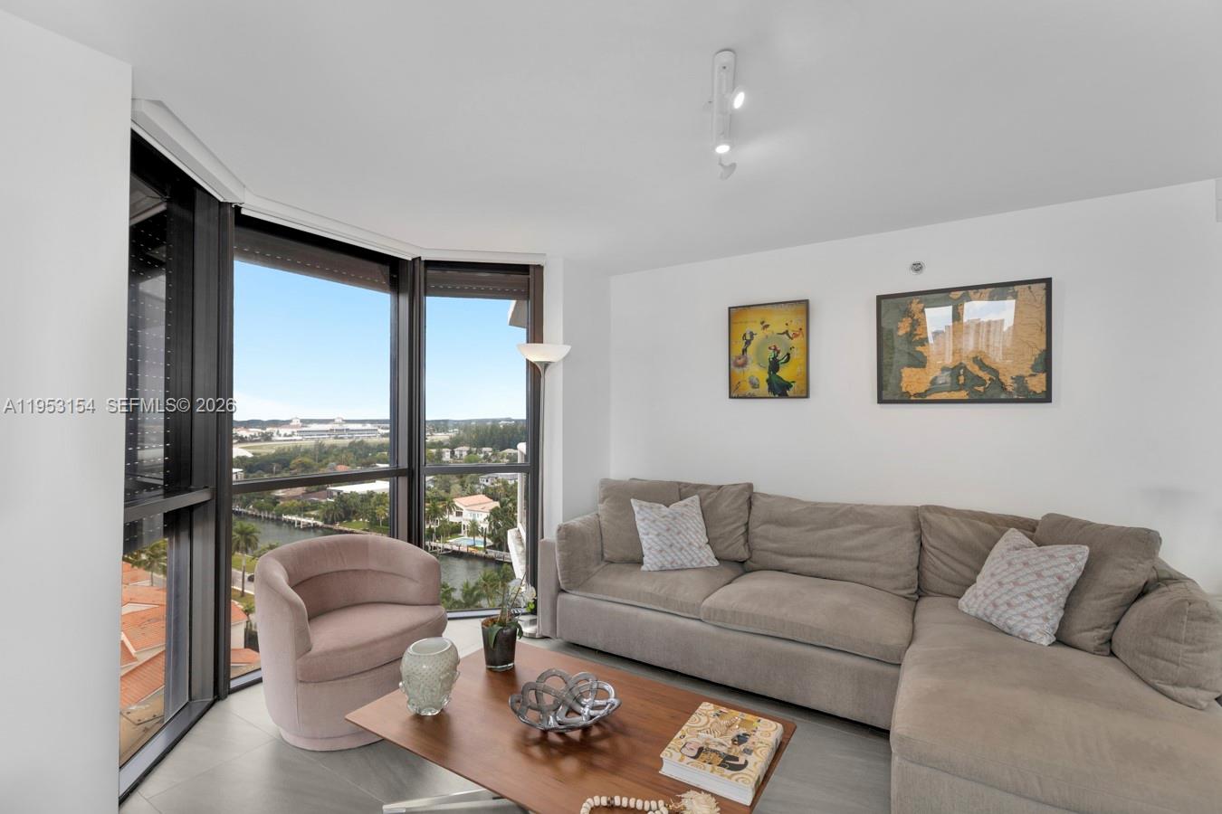 3598 Yacht Club Dr 1403