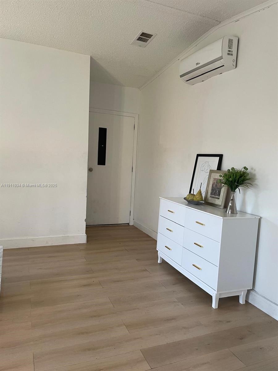 GATEWAY WEST CONDO - Residential Lease