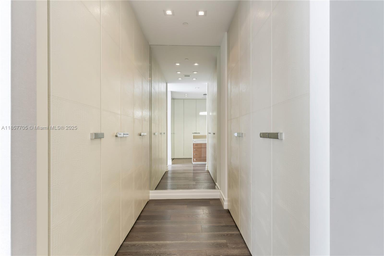 Mansions at Acqualina - Residential